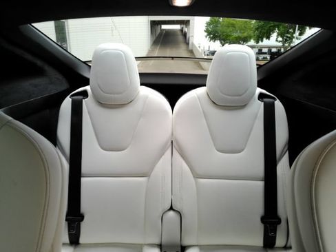 Used 2020 Tesla Model X AWD/4WD image 32