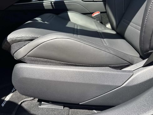 New 2026 Mercedes-Benz E 53 AMG e 4MATIC Sedan image 9