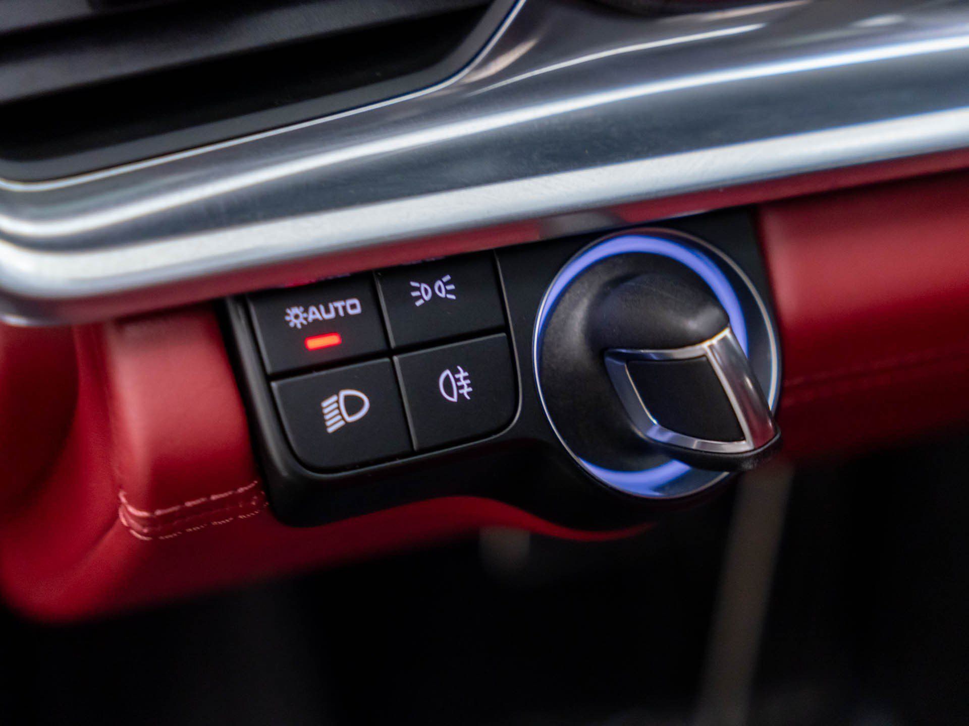 Certified 2023 Porsche Panamera Turbo S Executive AWD/4WD image 19