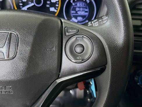 Used 2022 Honda HR-V LX image 15