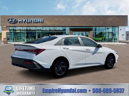 New 2026 Hyundai Elantra Sport FWD image 8