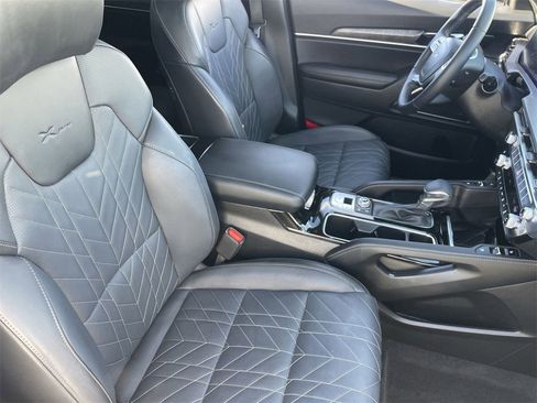 Certified 2025 Kia Telluride SX Prestige X-Pro image 10
