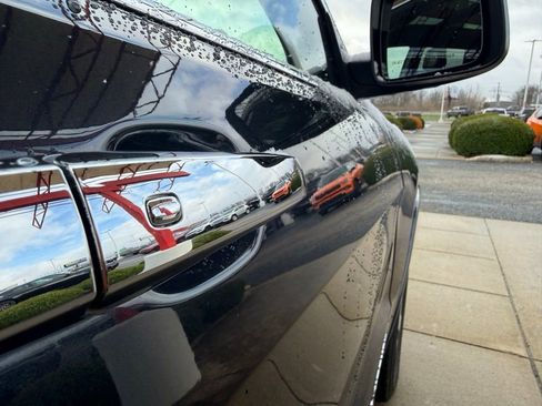 Used 2015 Jeep Grand Cherokee Overland image 33