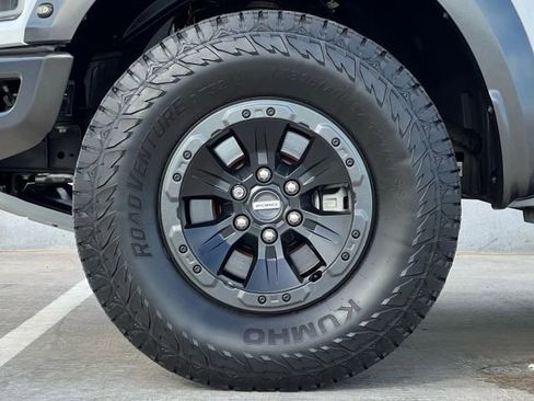 Used 2018 Ford F150 Raptor w/ Equipment Group 802A Luxury image 59