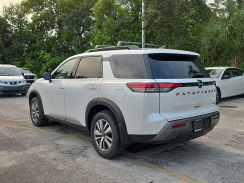 New 2026 Nissan Pathfinder SL FWD image 5