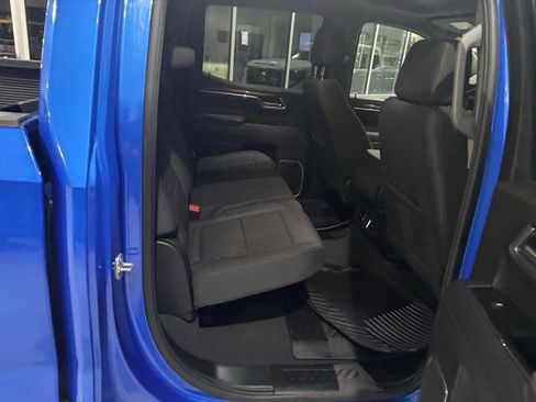 Used 2025 Chevrolet Silverado 1500 LT AWD/4WD image 31
