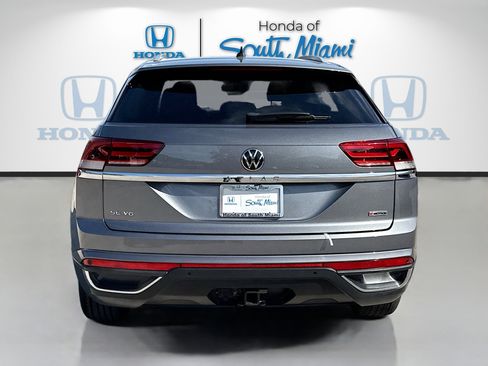 Used 2022 Volkswagen Atlas Cross Sport SE image 6