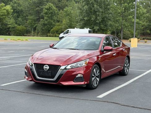 Used 2021 Nissan Altima 2.5 SV FWD image 3