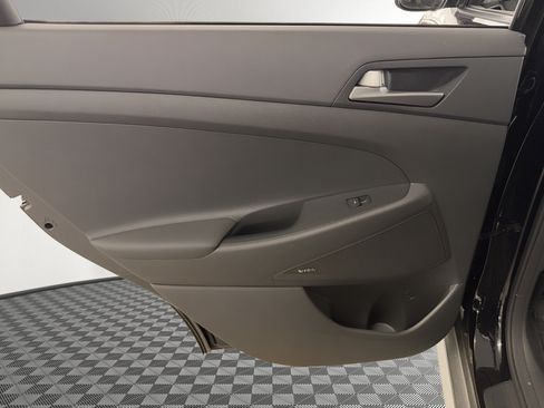 Used 2018 Hyundai Tucson SEL Plus w/ Cargo Package FWD image 17