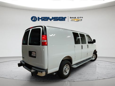 Used 2025 Chevrolet Express 2500 w/ Driver Convenience Package RWD image 7