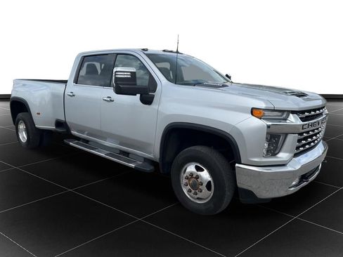 Used 2020 Chevrolet Silverado 3500 LTZ w/ LTZ Convenience Package AWD/4WD image 7