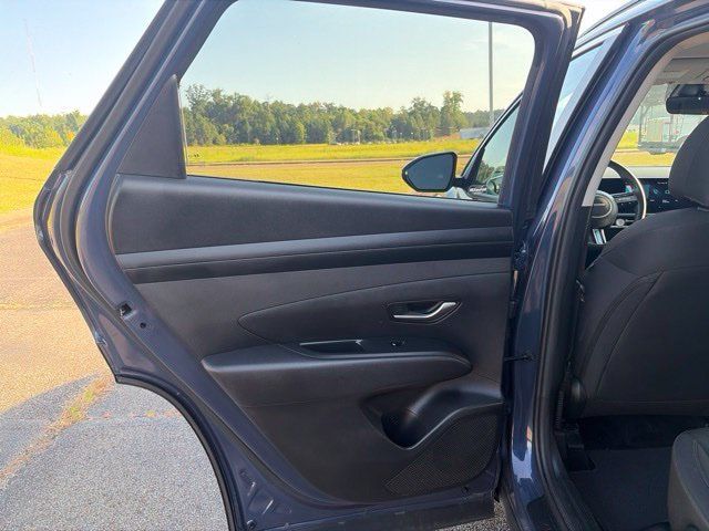 Used 2025 Hyundai Tucson SEL FWD image 5