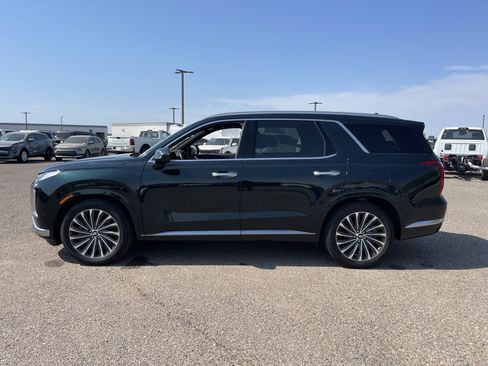Used 2023 Hyundai Palisade Calligraphy w/ Cargo Package AWD/4WD image 3