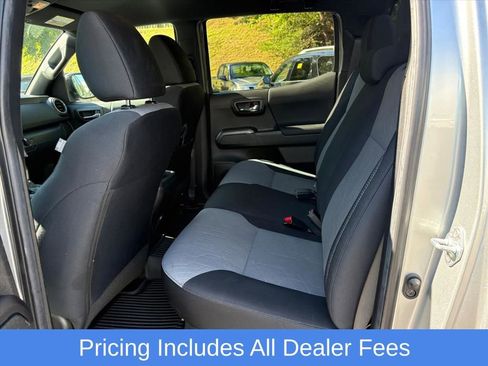 Used 2022 Toyota Tacoma TRD Sport w/ Technology Package AWD/4WD image 21