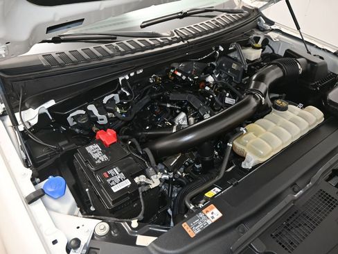 Used 2022 Ford Expedition XLT image 42