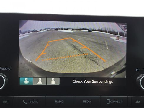 Used 2024 Honda HR-V LX image 8