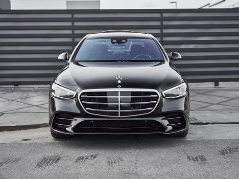 Used 2024 Mercedes-Benz S 580 4MATIC Sedan w/ AMG Line image 15