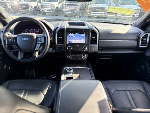 Used 2019 Ford Expedition Max Limited image 6