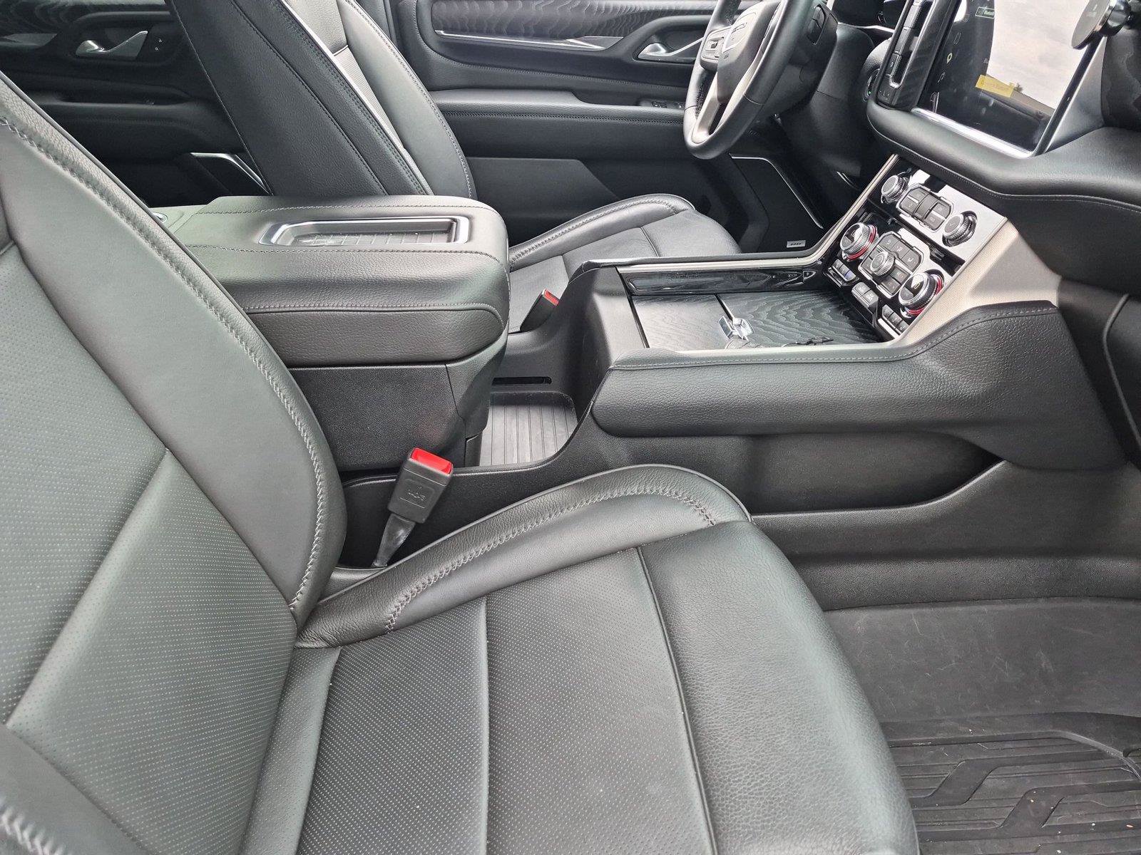 Used 2024 GMC Yukon Denali AWD/4WD image 33