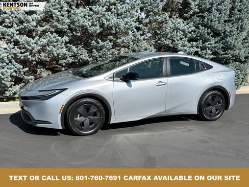 Used 2024 Toyota Prius LE image 1