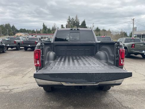 New 2025 RAM 3500 Laramie image 8