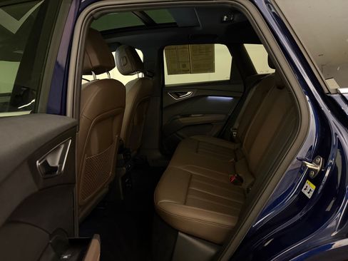 Used 2023 Audi Q4 e-tron Premium w/ Convenience Package RWD image 21