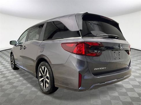 New 2026 Honda Odyssey EX-L image 4