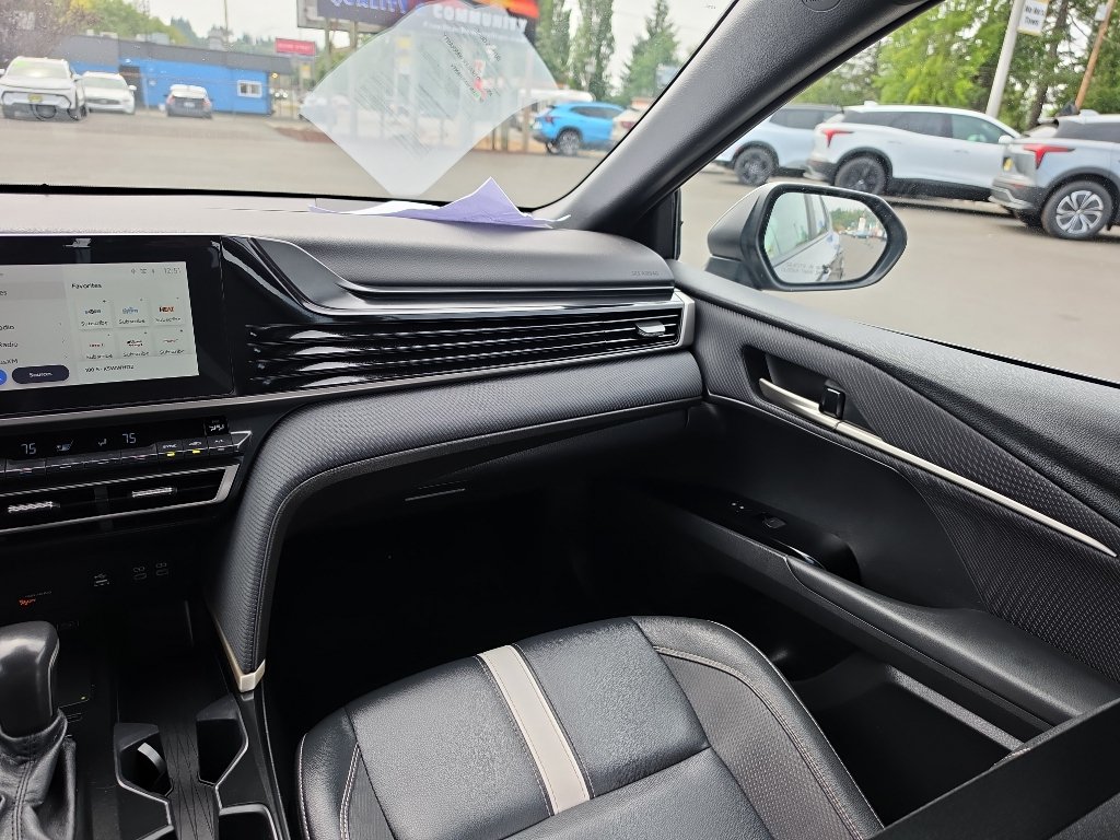 Used 2025 Toyota Camry SE FWD image 21