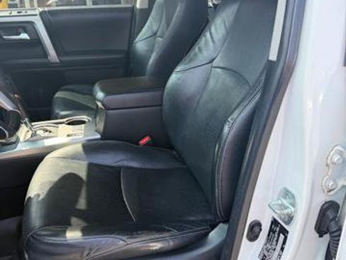 Used 2017 Toyota 4Runner Limited AWD/4WD image 9