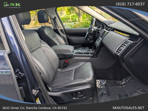 Used 2017 Land Rover Discovery SE AWD/4WD image 20