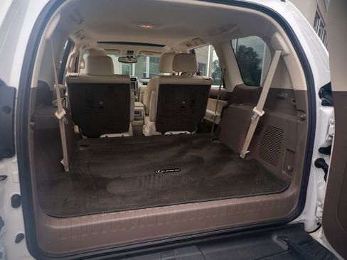 Used 2017 Lexus GX 460 Premium AWD/4WD image 48