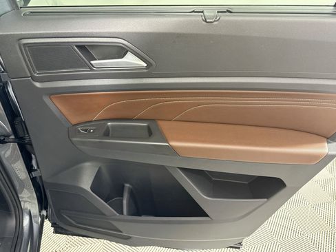 Used 2022 Volkswagen Atlas SE w/ Panoramic Sunroof Package FWD image 26