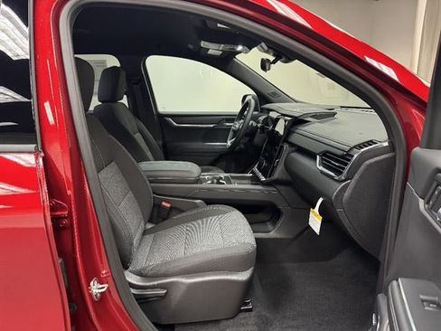 New 2026 GMC Acadia Elevation w/ LPO, Floor Liner Package AWD/4WD image 19