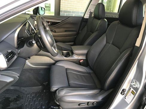 Used 2025 Subaru Outback Limited w/ Popular Package #2 image 6