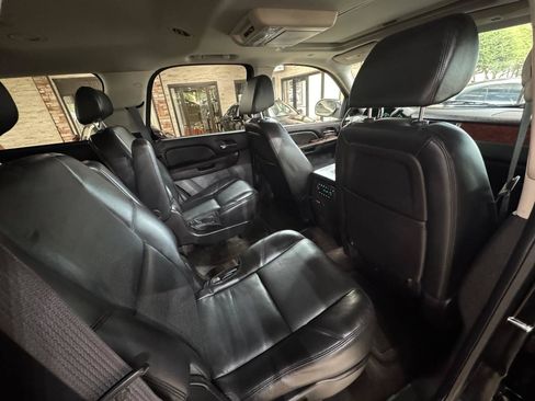 Used 2009 Chevrolet Tahoe LTZ RWD image 11