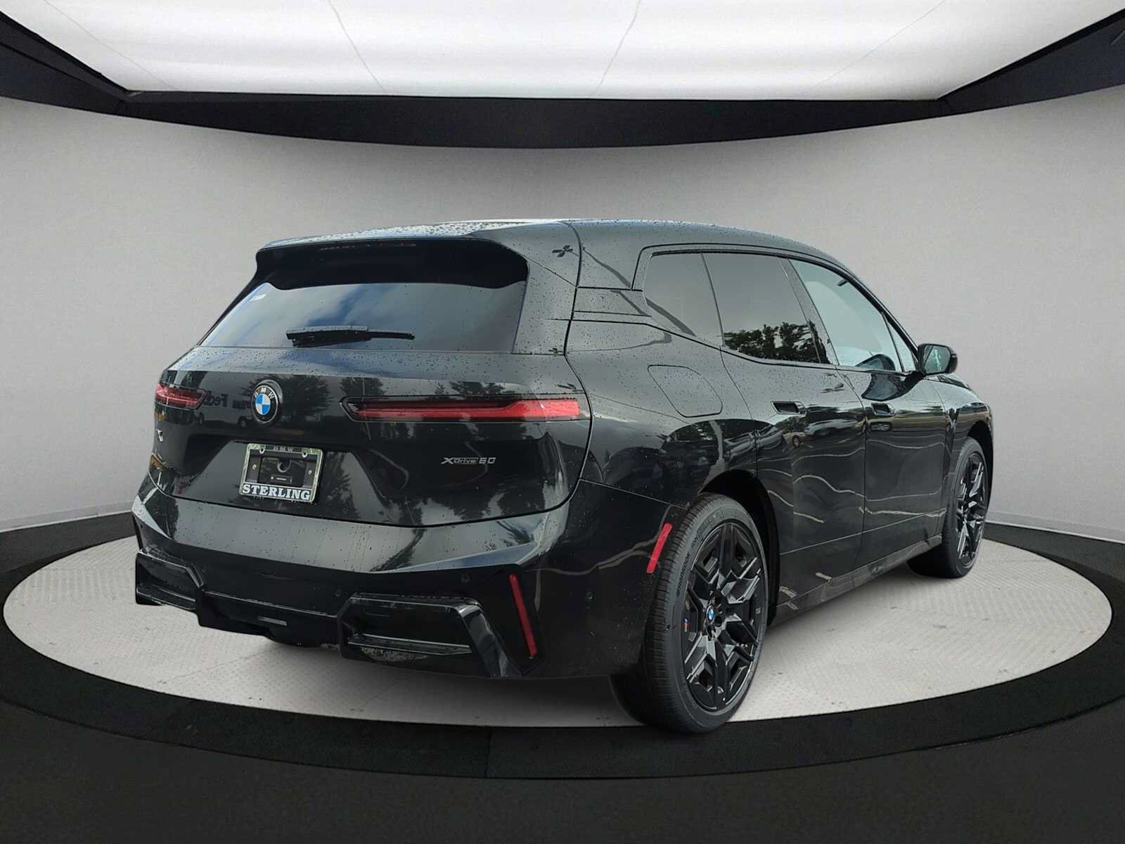 Used 2026 BMW iX xDrive60 w/ M Sport Package AWD/4WD image 8