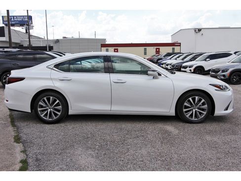 Used 2020 Lexus ES 350 w/ Premium Package image 8