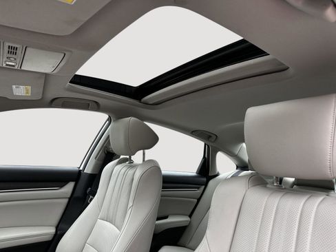 Certified 2019 Honda Accord Touring image 20