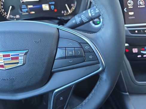 Used 2018 Cadillac XT5 Luxury w/ Driver Awareness Package image 21