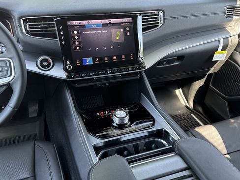 New 2026 Jeep Grand Wagoneer L 2WD image 16