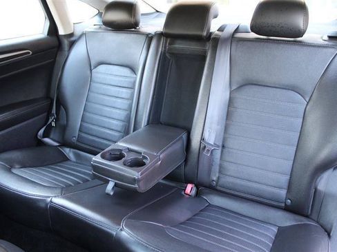 Used 2016 Ford Fusion SE w/ Equipment Group 202A FWD image 23