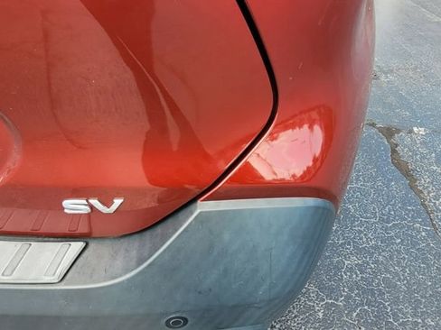 Used 2018 Nissan Kicks SV w/ Interior Electronics Package FWD image 4