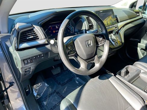 Used 2024 Honda Odyssey Touring image 7