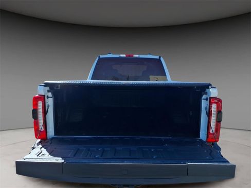 Used 2023 Ford F250 Lariat w/ Lariat Ultimate Package image 8