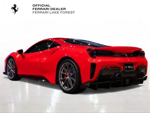 Certified 2020 Ferrari 488 Pista Coupe RWD image 2