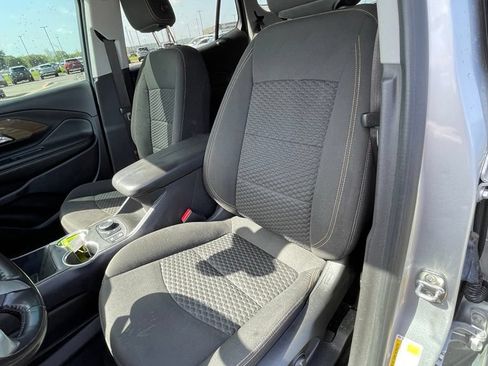 Used 2021 GMC Terrain SLE w/ Driver Convenience Package FWD image 10