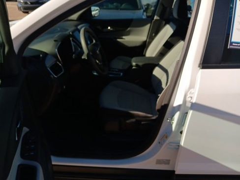 Used 2024 Chevrolet Equinox LS image 23