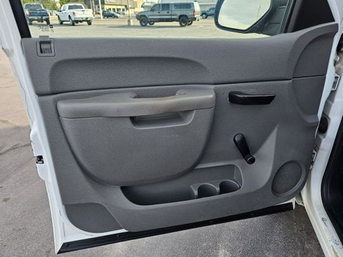 Used 2010 Chevrolet Silverado 1500 W/T w/ Skid Plate Package image 9