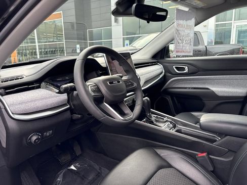 Used 2022 Jeep Compass Latitude AWD/4WD image 14