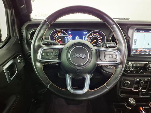 Used 2021 Jeep Wrangler Unlimited Sahara AWD/4WD image 15